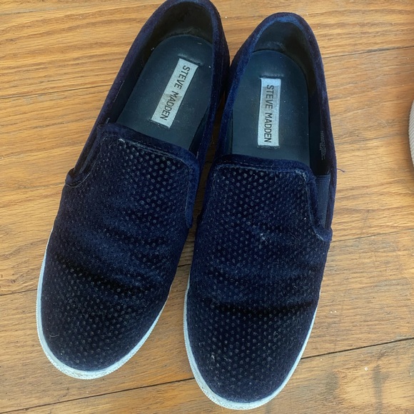 Shoes - Dark Blue Steve Madden Slide